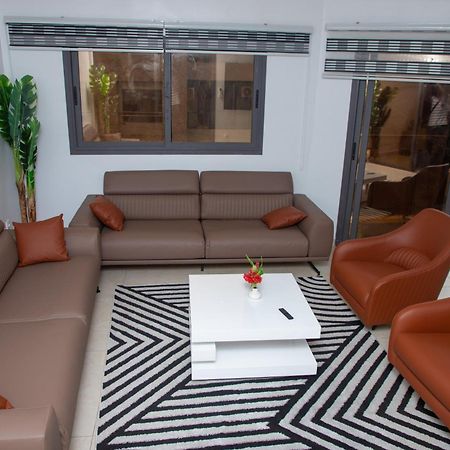 Residence Teranga Immo Luxe Residence Ndoumbe Sylla داكاغْ المظهر الخارجي الصورة