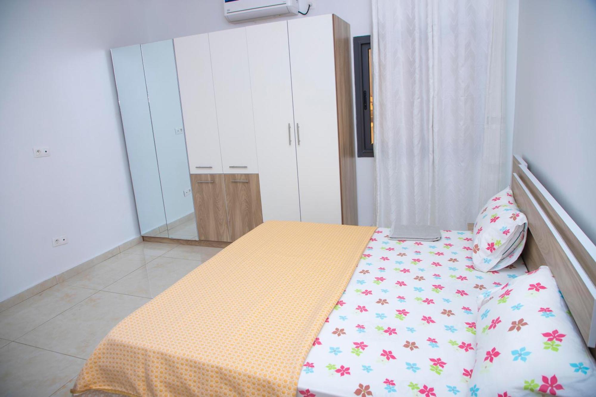 Residence Teranga Immo Luxe Residence Ndoumbe Sylla داكاغْ المظهر الخارجي الصورة