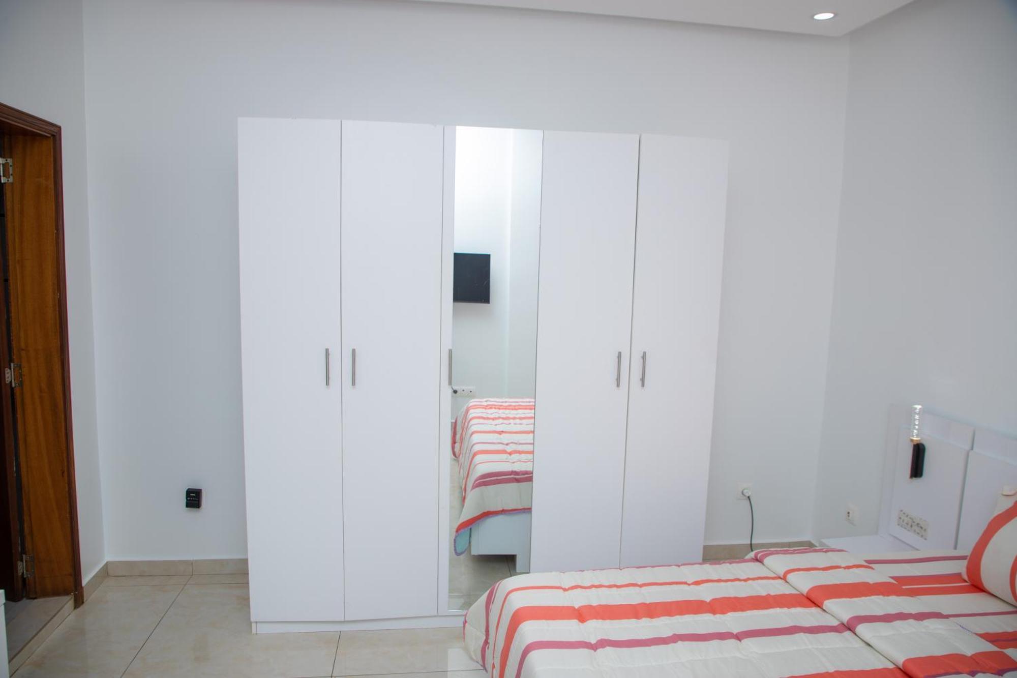 Residence Teranga Immo Luxe Residence Ndoumbe Sylla داكاغْ المظهر الخارجي الصورة